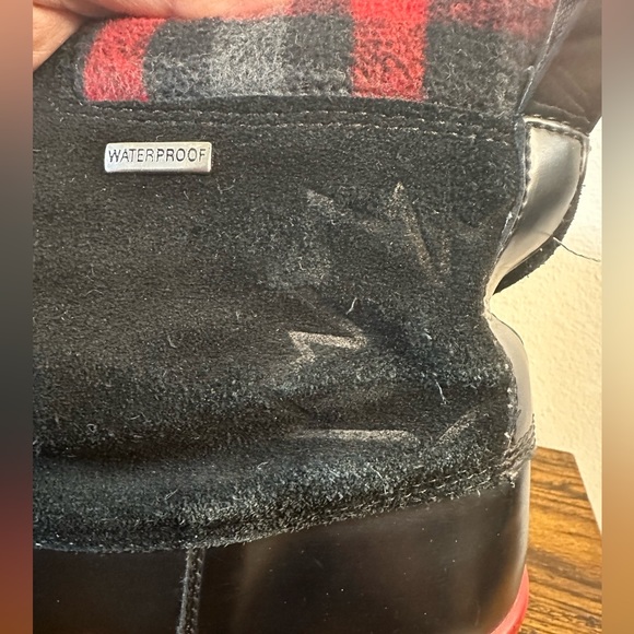 Cougar Women’s Black Red Plaid Totem Insulated Waterproof Boots Size 7 - Picture 2 of 8
